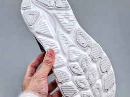 Giày chạy bộ siêu nhẹ êm Hoka Clifton 10 Đen Nâu nam nữ giá tốt tại NeverStop Sneaker Shop Giày thể thao chạy bộ Hoka Clifton 10 Đen Nâu nam nữ chuyên thể thao replica 1:1 like auth real chính hãng giá rẻ tốt nhất tại NeverStopShop.com HCM