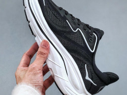 Giày chạy bộ siêu nhẹ êm Hoka Clifton 10 Đen Trắng nam nữ giá tốt tại NeverStop Sneaker Shop Giày thể thao chạy bộ Hoka Clifton 10 Đen Trắng nam nữ chuyên thể thao replica 1:1 like auth real chính hãng giá rẻ tốt nhất tại NeverStopShop.com HCM
