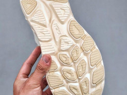 Giày chạy bộ siêu nhẹ êm Hoka Clifton 10 Trắng Kem nam nữ giá tốt tại NeverStop Sneaker Shop Giày thể thao chạy bộ Hoka Clifton 10 Trắng Kem nam nữ chuyên thể thao replica 1:1 like auth real chính hãng giá rẻ tốt nhất tại NeverStopShop.com HCM