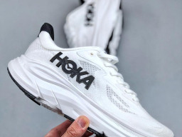 Giày thể thao chạy bộ Hoka Clifton 10 Trắng Đen nam nữ chuyên thể thao replica 1:1 like auth real chính hãng giá rẻ tốt nhất tại NeverStopShop.com HCM
