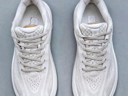 Giày chạy bộ siêu nhẹ êm Hoka Clifton 10 Trắng Xám nam nữ giá tốt tại NeverStop Sneaker Shop Giày thể thao chạy bộ Hoka Clifton 10 Trắng Xám nam nữ chuyên thể thao replica 1:1 like auth real chính hãng giá rẻ tốt nhất tại NeverStopShop.com HCM