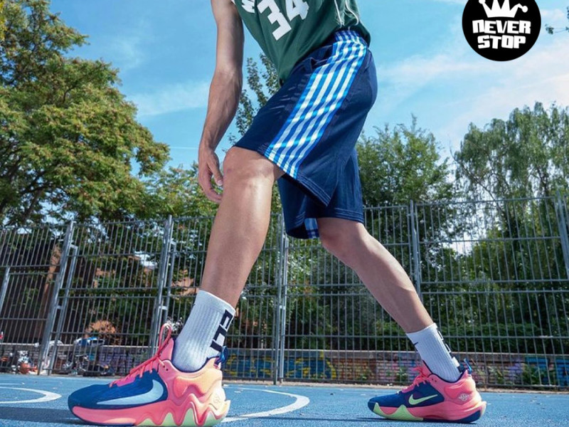 giannis immortality on feet