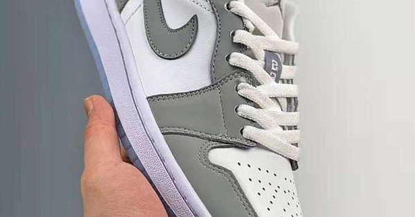 giày nike wmns air jordan 1 low white wolf grey