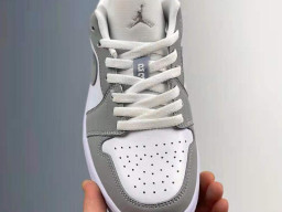 Giày Nike Jordan 1 Low Trắng Xám nam nữ hàng chuẩn sfake replica 1:1 real chính hãng giá rẻ tốt nhất tại NeverStopShop.com HCM