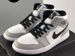 Giày Nike Jordan 1 Mid trắng xám nam nữ hàng chuẩn sfake replica 1:1 real chính hãng giá rẻ tốt nhất tại NeverStopShop.com HCM