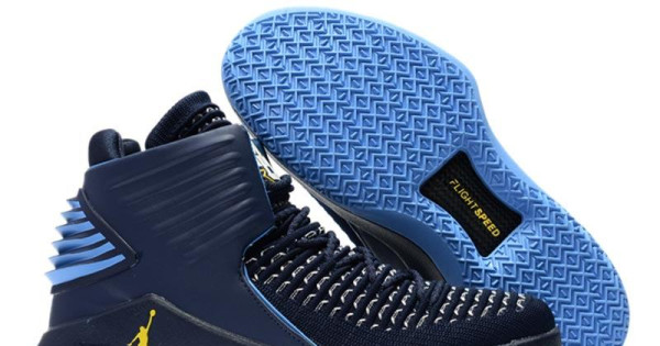 Giày bóng rổ NIKE JORDAN 32 MARQUETTE đẹp chuẩn