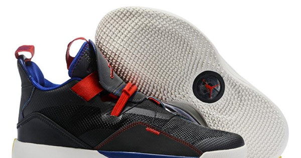 新品・未使用　NIKE Air Jordan 33 'Tech Pack' air-jordan-33-tech-pack-