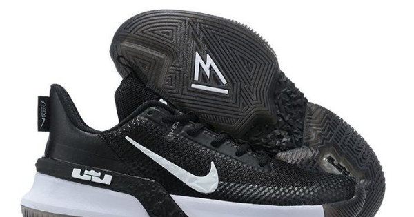 Nike Lebron Ambassador 13 Black White