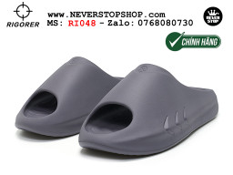 Dép chính hãng Rigorer Mini Shark 1 Slides Xám authentic cá mập hàng đẹp mang êm chân chống trơn trượt kháng nước Dép chính hãng nam nữ Rigorer Mini Shark 1 Slides Xám Original thể thao siêu bền chống trượt chống nước giá tốt NeverStopShop.com