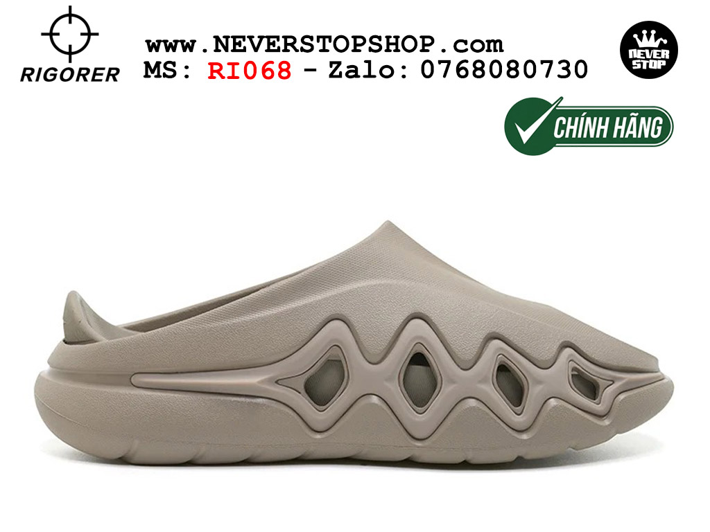 Dép bóng rổ chính hãng Rigorer Shark 3 Slides Nâu authentic cá mập hàng độc hiếm mang êm chân đế chống trượt kháng nước tốt Dép chính hãng nam nữ Rigorer Shark 3 Slides Nâu Original thể thao chạy bộ tập gym siêu bền chống trượt chống nước giá tốt NeverStopShop.com