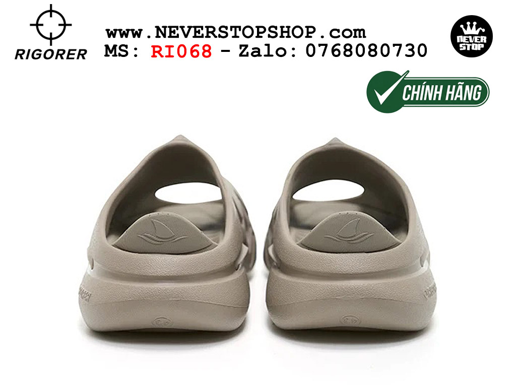 Dép bóng rổ chính hãng Rigorer Shark 3 Slides Nâu authentic cá mập hàng độc hiếm mang êm chân đế chống trượt kháng nước tốt Dép chính hãng nam nữ Rigorer Shark 3 Slides Nâu Original thể thao chạy bộ tập gym siêu bền chống trượt chống nước giá tốt NeverStopShop.com