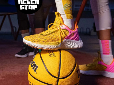 Giày bóng rổ nam nữ UNDER ARMOUR CURRY 9 on feet chuyên outdoor hàng chuẩn replica 1:1 giá tốt nhất HCM | NeverStopShop.com