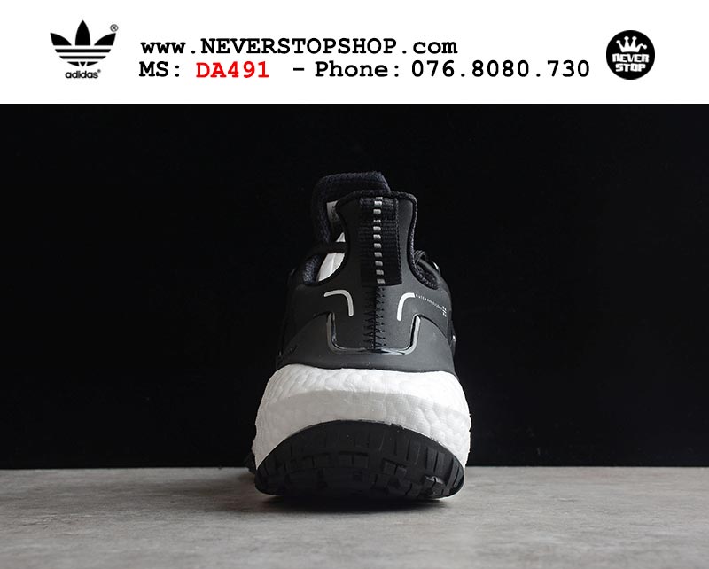 Giày chạy bộ Adidas Ultra Boost 7.0 Đen Trắng nam nữ hàng đẹp sfake replica 1:1 giá rẻ tại NeverStop Sneaker Shop Quận 3 HCM