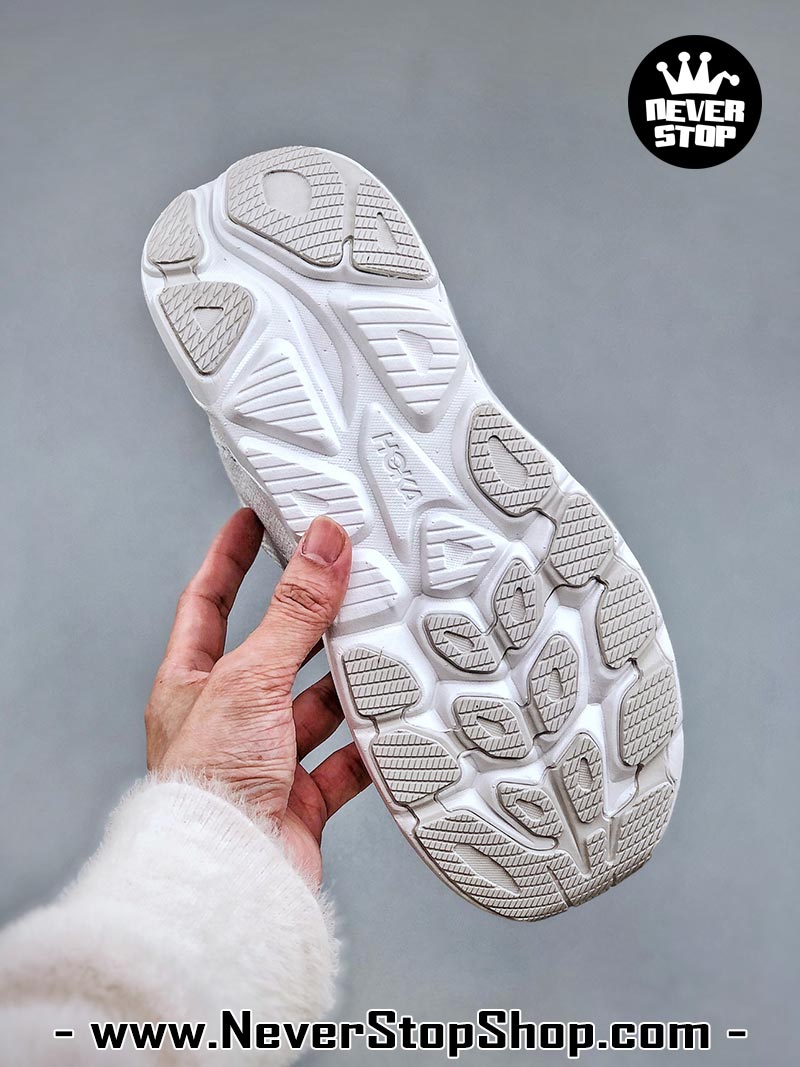Giày chạy bộ nam nữ HOKA CLIFTON 10 WHITE SILVER siêu nhẹ êm chân hàng chuẩn replica 1:1 siêu cấp, giá rẻ tốt nhất quận 3 HCM tại NeverStop Sneaker Shop” longdesc=