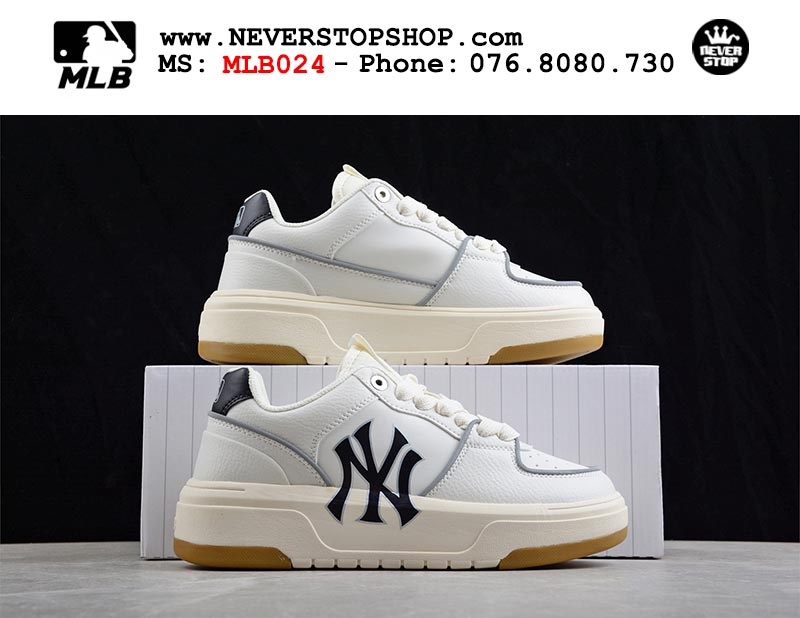 Giày MLB Yankees Chunky Liner Trắng Đen nam nữ thời trang hàng đẹp sfake replica 1:1 giá rẻ tại NeverStop Sneaker Shop Quận 3 HCM