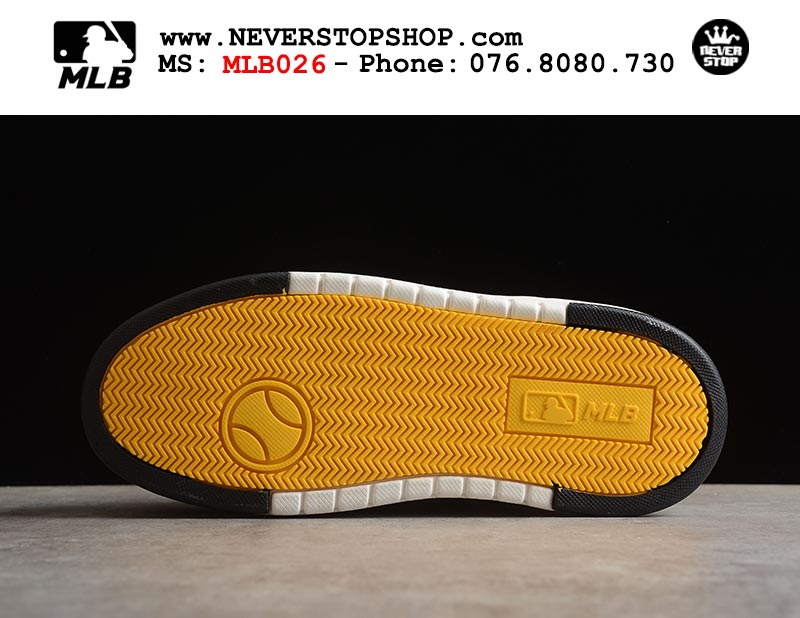 Giày MLB Yankees Chunky Liner Trắng Vàng nam nữ thời trang hàng đẹp sfake replica 1:1 giá rẻ tại NeverStop Sneaker Shop Quận 3 HCM